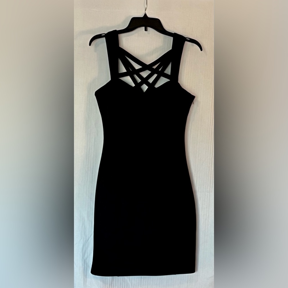Guess Black sexy and strappy styled sheath dress